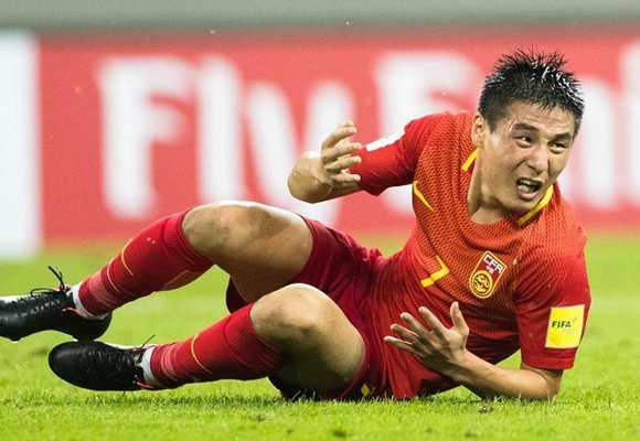 关于多特蒙德错失单刀球，波尔图门将神勇扑救成最大功臣！的信息